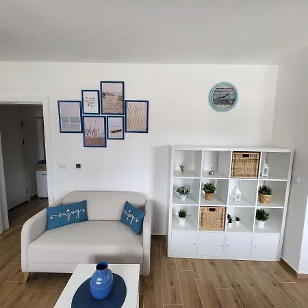 Lala Apartment *